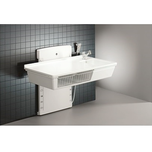 Children’s low start height changing table with sanitary appliances